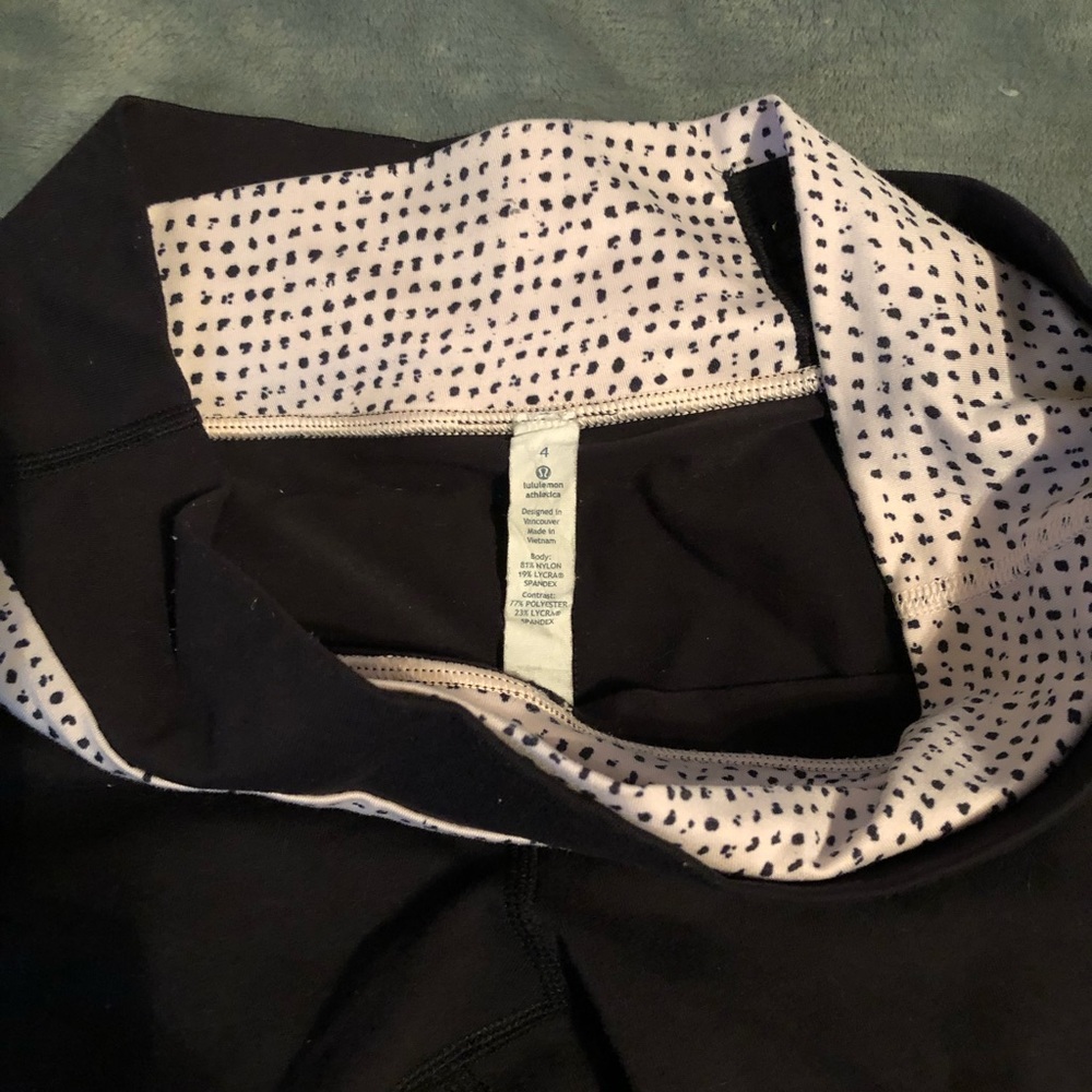 Black Lululemon leggings